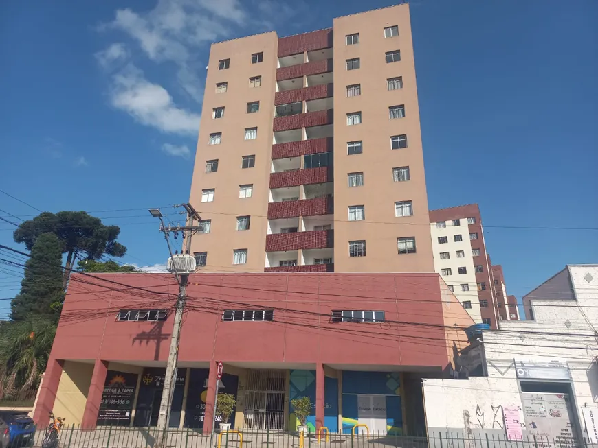 Foto 1 de Apartamento com 3 Quartos para alugar, 67m² em Novo Mundo, Curitiba