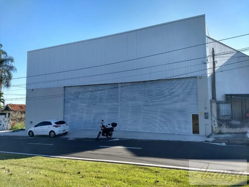 Foto 1 de Galpão/Depósito/Armazém à venda, 800m² em Jardim Vera Cruz, Sorocaba