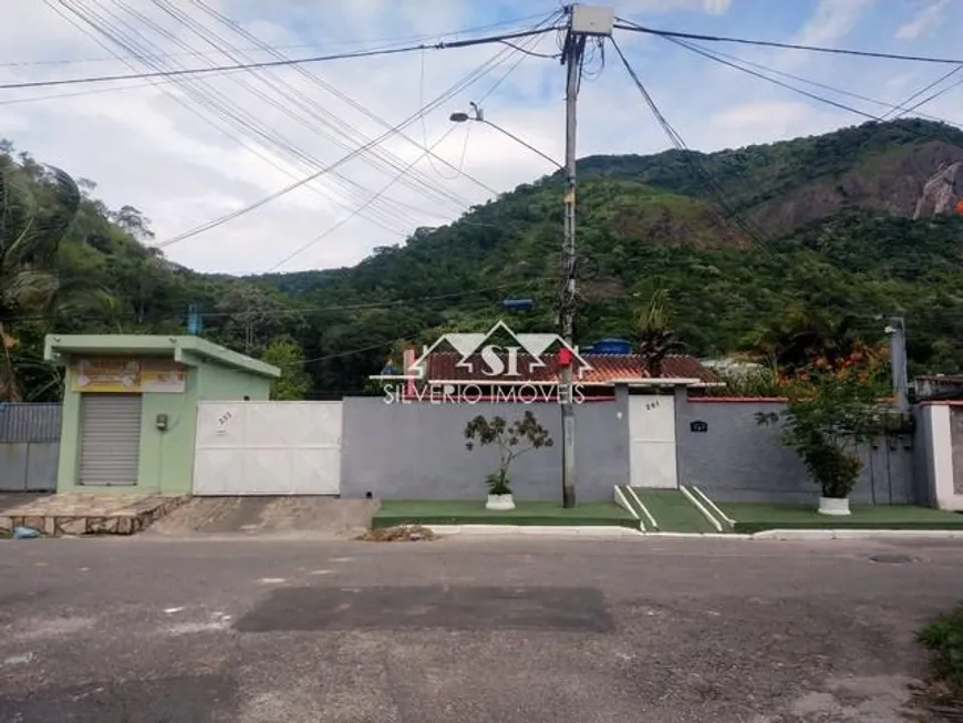 Foto 1 de Casa com 4 Quartos à venda, 222m² em Fragoso, Magé