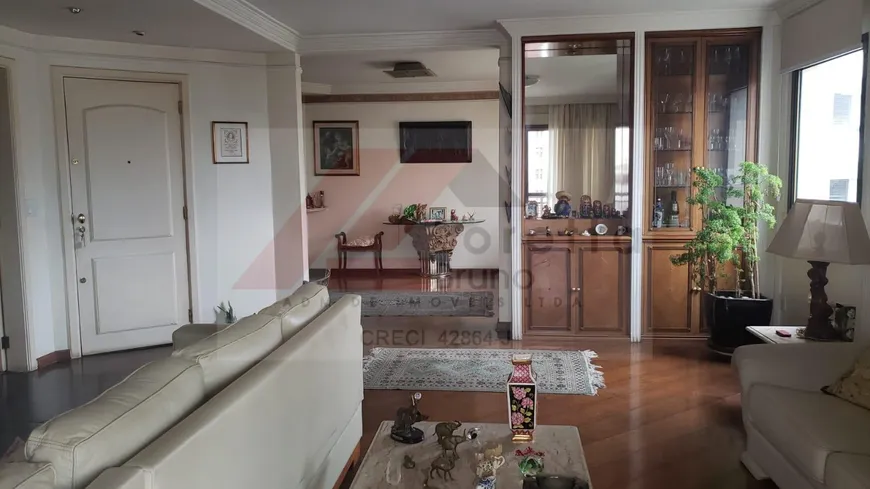 Foto 1 de Apartamento com 3 Quartos para venda ou aluguel, 159m² em Vila Uberabinha, São Paulo