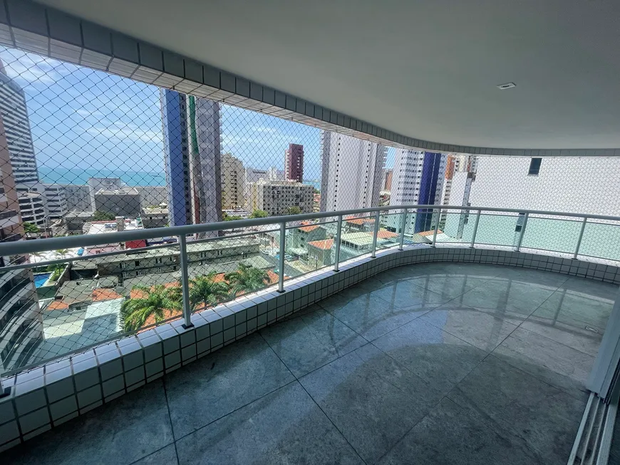 Foto 1 de Apartamento com 4 Quartos à venda, 260m² em Meireles, Fortaleza