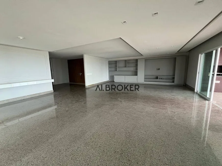 Foto 1 de Apartamento com 4 Quartos para alugar, 400m² em Meireles, Fortaleza