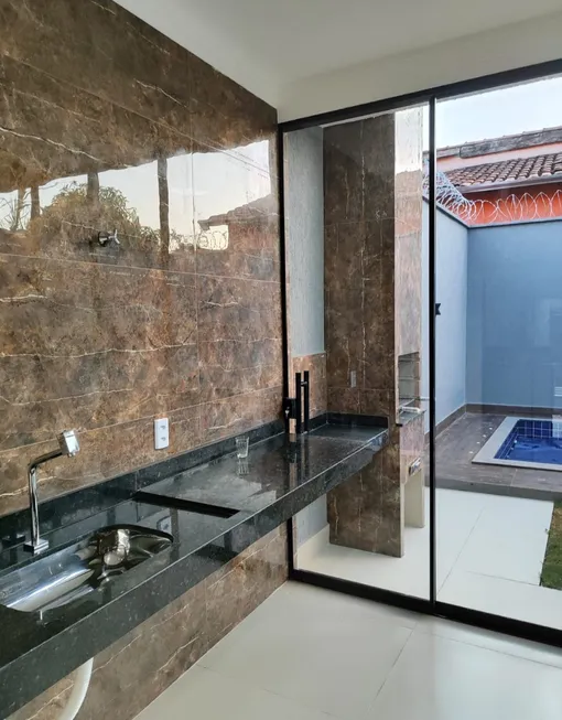 Foto 1 de Casa com 3 Quartos à venda, 120m² em Jardim Balneário Meia Ponte, Goiânia
