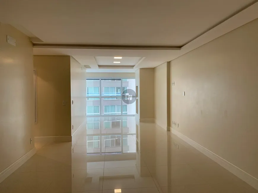 Foto 1 de Apartamento com 3 Quartos à venda, 117m² em Pioneiros, Balneário Camboriú