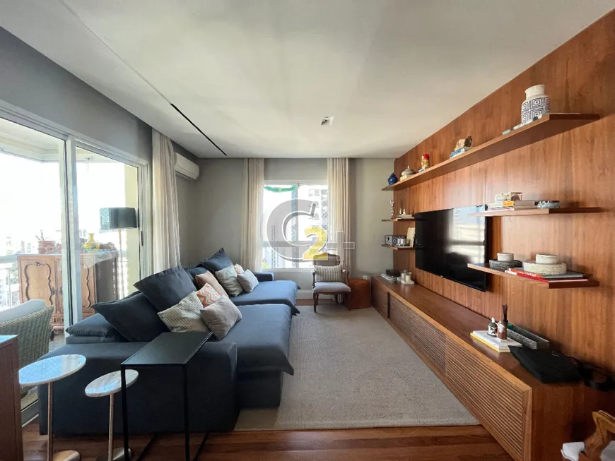 Foto 1 de Apartamento com 4 Quartos à venda, 204m² em Jardim Paulista, São Paulo