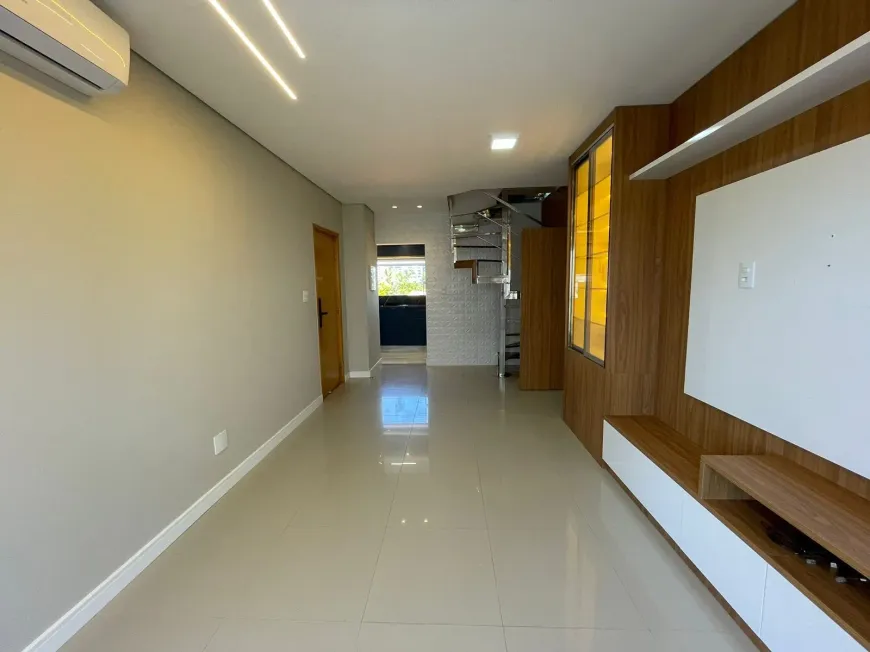 Foto 1 de Apartamento com 3 Quartos para venda ou aluguel, 140m² em Buraquinho, Lauro de Freitas