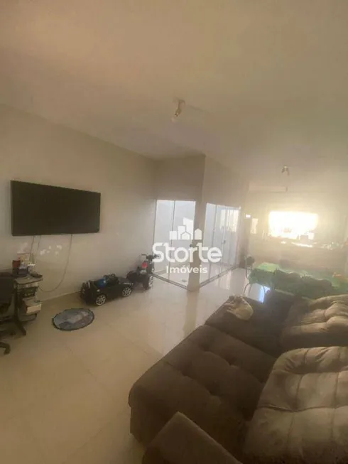Foto 1 de Casa com 3 Quartos à venda, 169m² em Planalto, Uberlândia