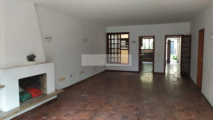 Foto 1 de Casa com 3 Quartos para alugar, 228m² em Santo Amaro, São Paulo