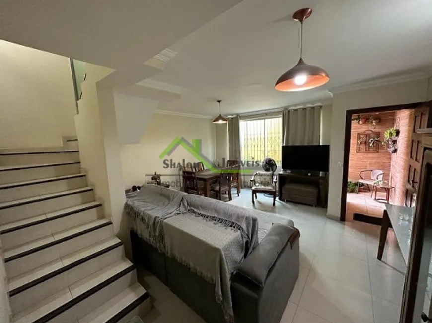 Foto 1 de Casa com 3 Quartos à venda, 97m² em Parque Xangri La, Contagem