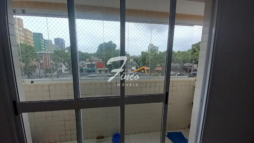 Foto 1 de Apartamento com 2 Quartos à venda, 75m² em Encruzilhada, Santos