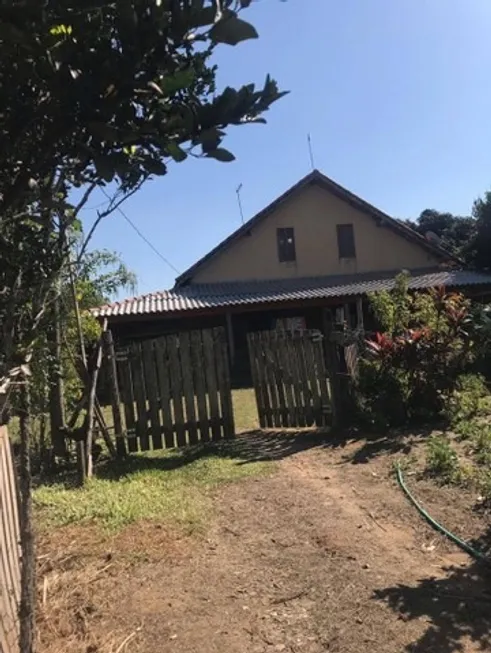 Foto 1 de Fazenda/Sítio com 2 Quartos à venda, 130m² em Banqueiro, Araruama