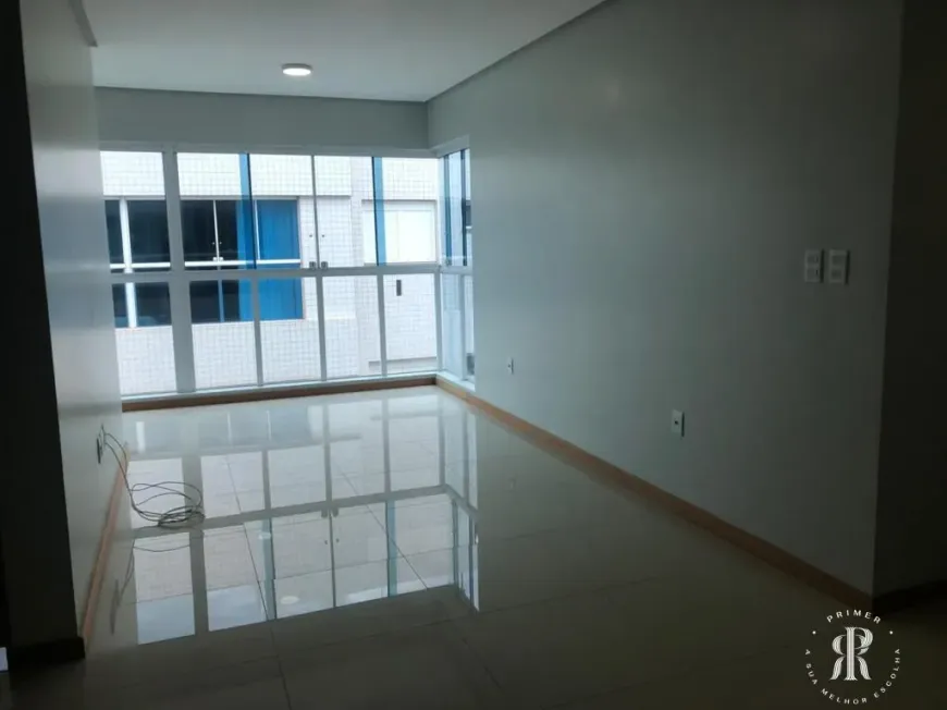 Foto 1 de Apartamento com 2 Quartos à venda, 77m² em Centro, Tramandaí