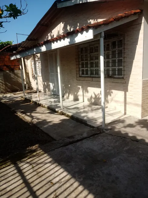 Foto 1 de Casa com 4 Quartos à venda, 140m² em Mangue Seco, Matinhos