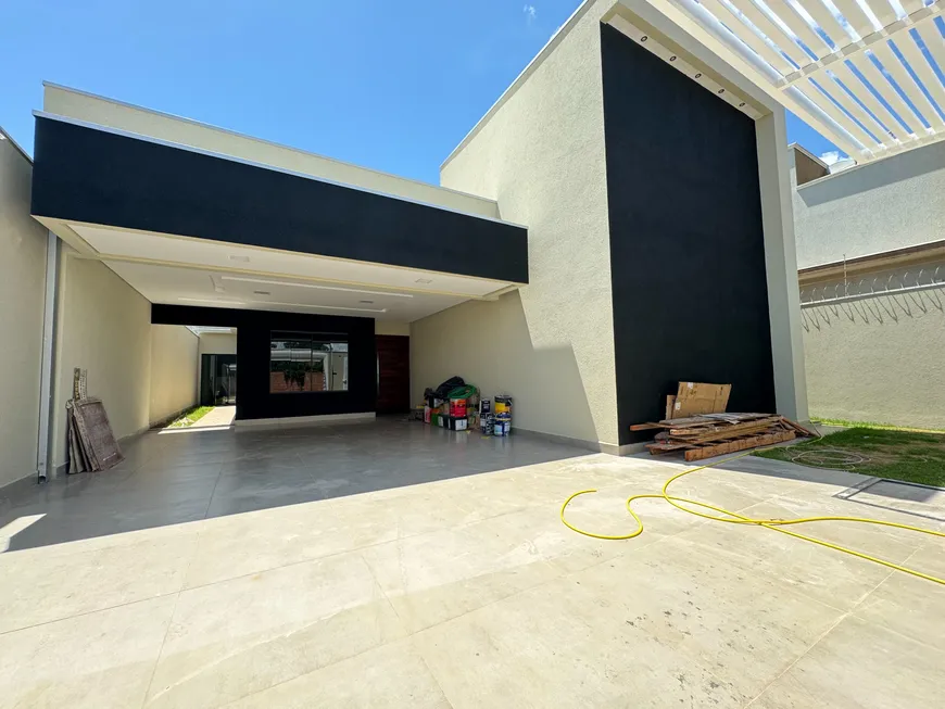 Foto 1 de Casa com 3 Quartos à venda, 170m² em Caiçara, Campo Grande