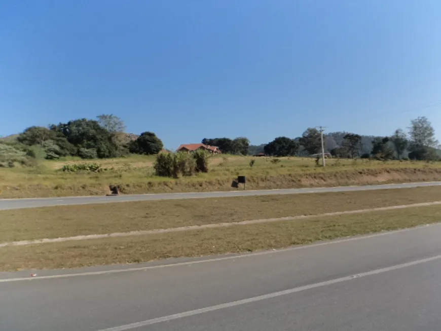 Foto 1 de Fazenda/Sítio com 3 Quartos à venda, 26000m² em Zona Rural, Morungaba