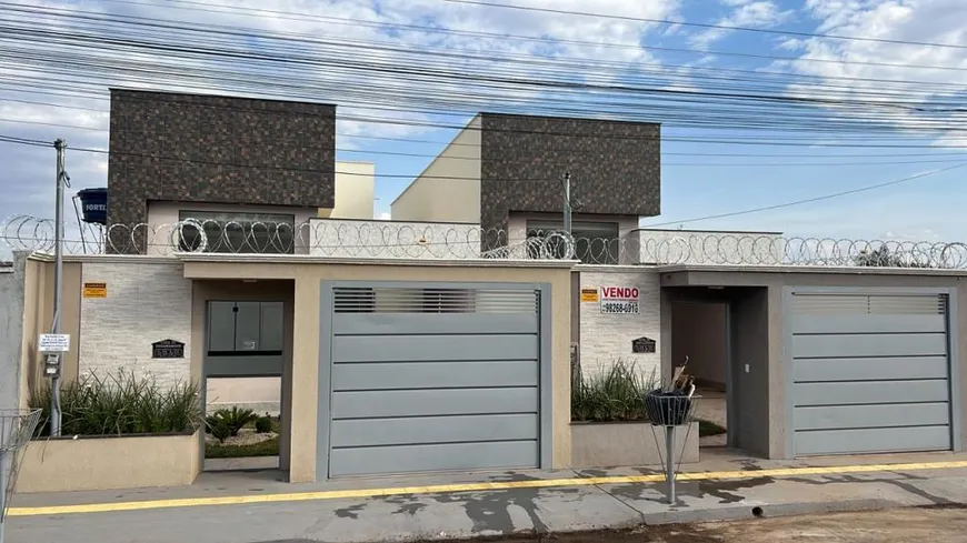Foto 1 de Casa com 3 Quartos à venda, 121m² em Cidade Satélite São Luiz, Aparecida de Goiânia