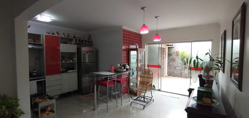 Foto 1 de Casa com 3 Quartos à venda, 180m² em Cohab Anil III, São Luís