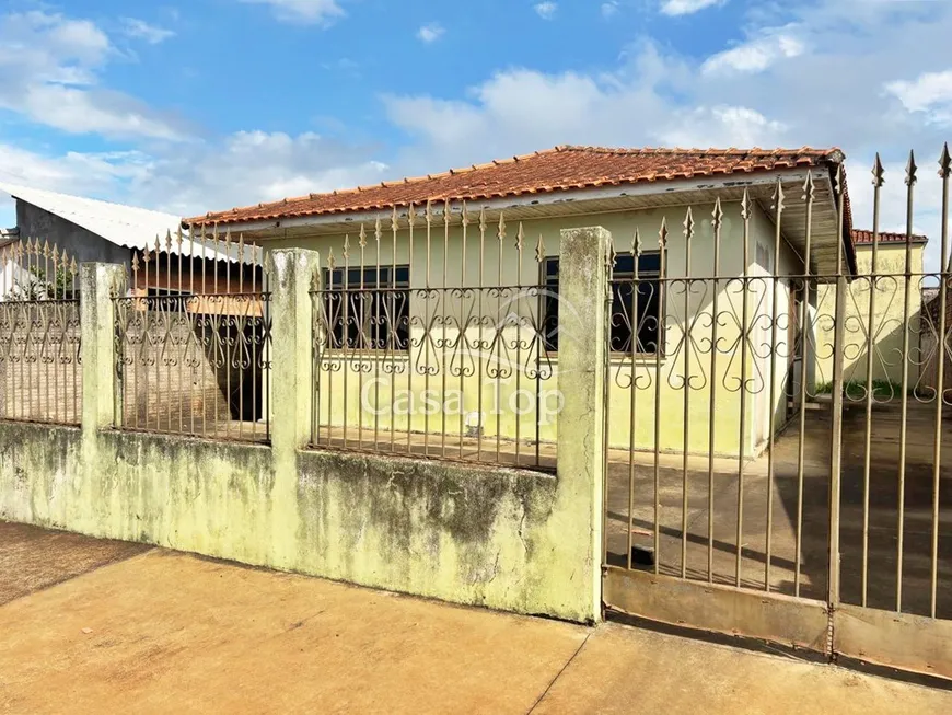 Foto 1 de Casa com 3 Quartos para alugar, 78m² em Jardim Carvalho, Ponta Grossa