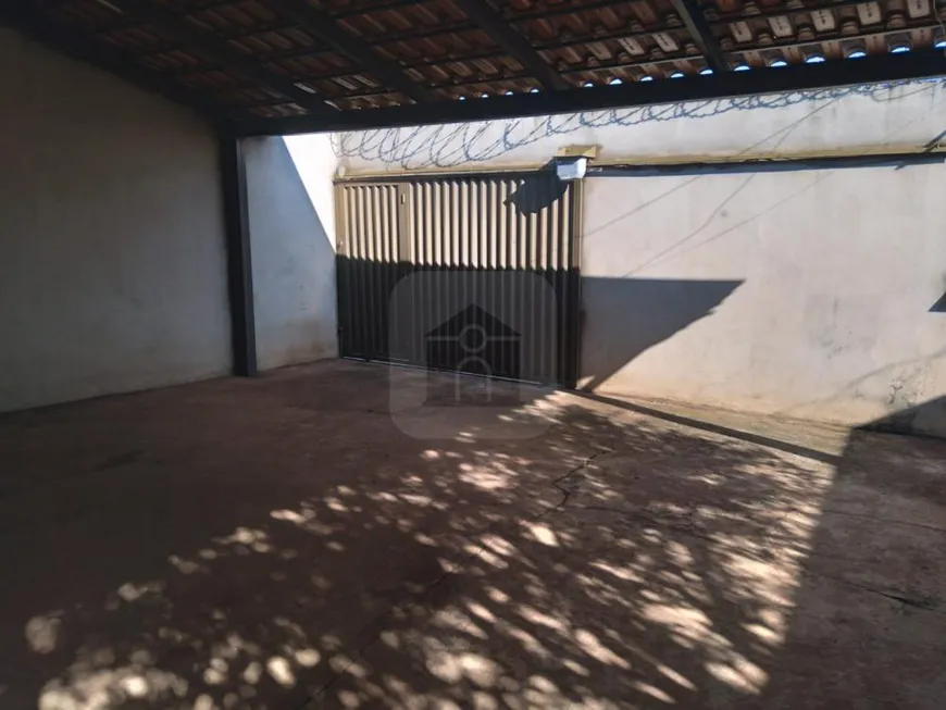 Foto 1 de Fazenda/Sítio com 2 Quartos à venda, 184m² em Morada Nova, Uberlândia