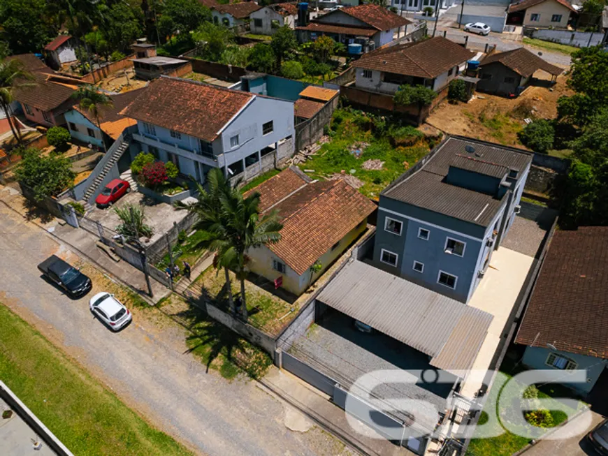 Foto 1 de Casa com 2 Quartos à venda, 150m² em Paranaguamirim, Joinville