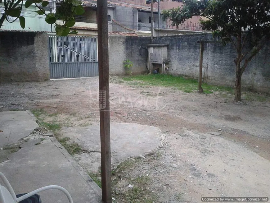 Foto 1 de Lote/Terreno à venda, 749m² em Vila Luzita, Santo André