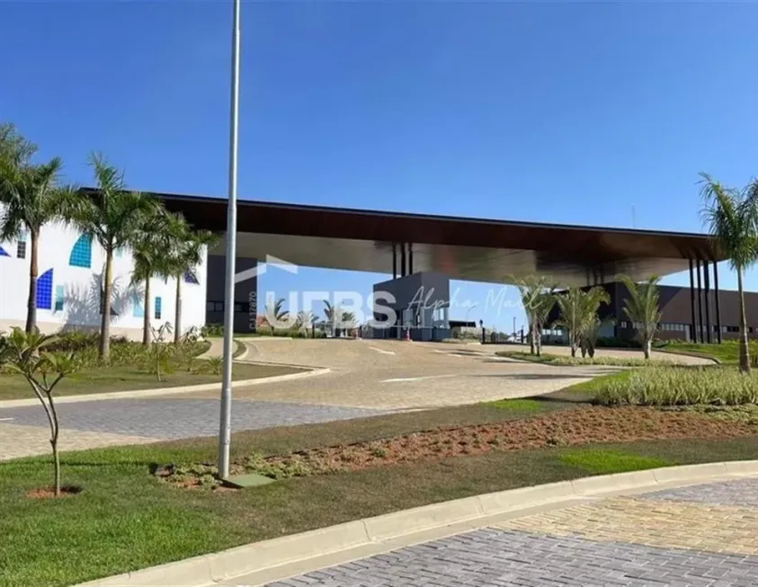 Foto 1 de Lote/Terreno à venda, 697m² em Jardins Italia, Goiânia