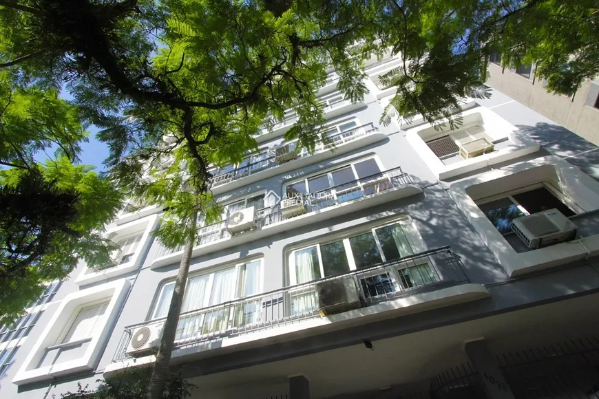 Foto 1 de Apartamento com 2 Quartos à venda, 90m² em Moinhos de Vento, Porto Alegre