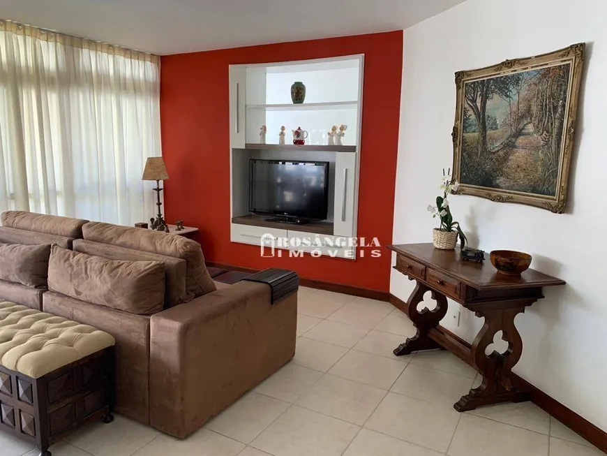 Foto 1 de Apartamento com 3 Quartos à venda, 176m² em Varzea, Teresópolis