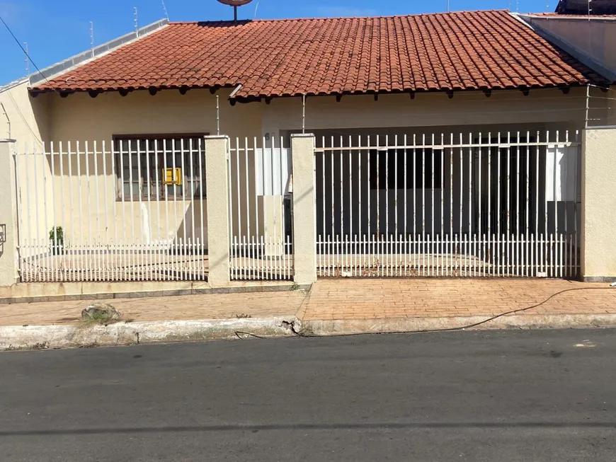 Foto 1 de Casa com 3 Quartos à venda, 100m² em Canelas, Várzea Grande