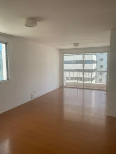 Foto 1 de Apartamento com 3 Quartos para alugar, 107m² em Higienópolis, São Paulo