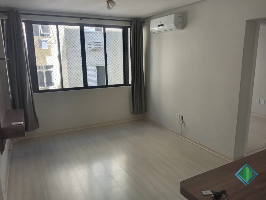 Foto 1 de Apartamento com 2 Quartos à venda, 61m² em Abraão, Florianópolis