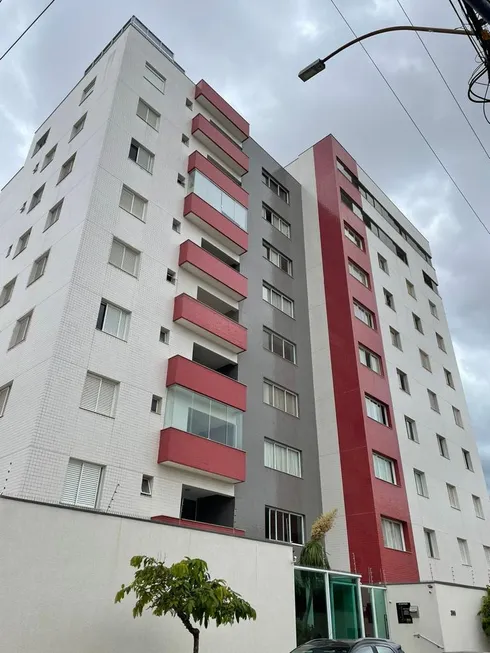 Foto 1 de Apartamento com 3 Quartos à venda, 126m² em Centro, Montes Claros