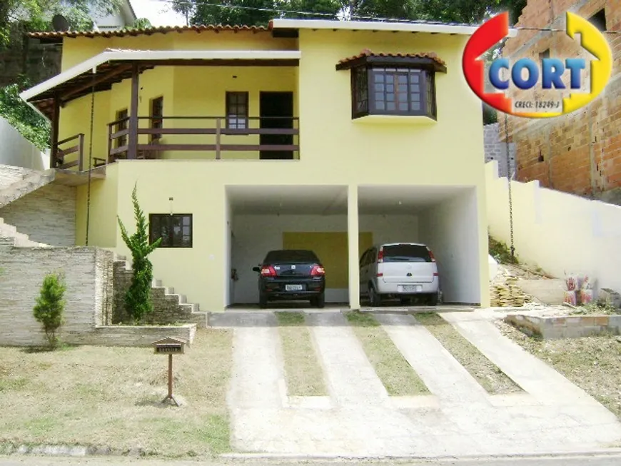 Foto 1 de Casa de Condomínio com 4 Quartos à venda, 220m² em Arujá Country Club, Arujá