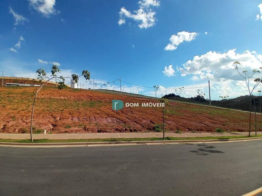 Foto 1 de Lote/Terreno à venda, 324m² em Salvaterra, Juiz de Fora