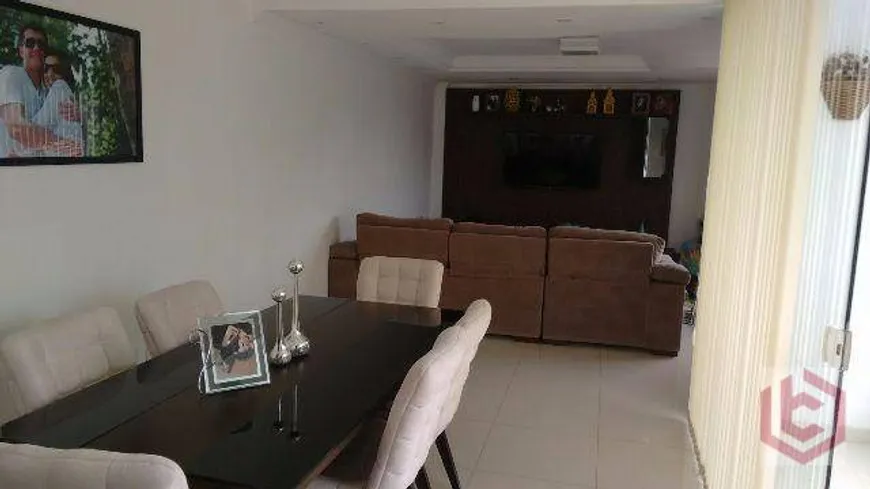 Foto 1 de Casa com 3 Quartos à venda, 240m² em Vila Valença, São Vicente