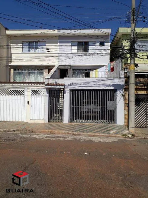 Foto 1 de Sobrado com 3 Quartos à venda, 174m² em Vila Scarpelli, Santo André