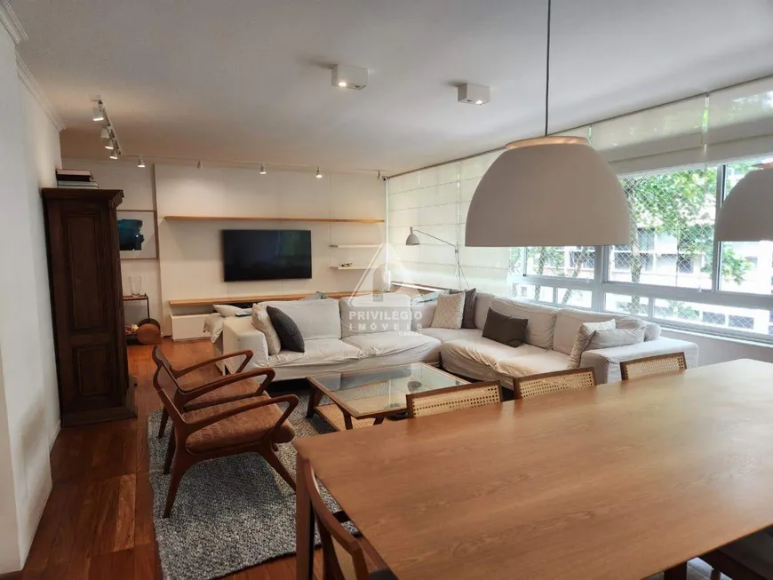 Foto 1 de Apartamento com 4 Quartos à venda, 214m² em Leblon, Rio de Janeiro