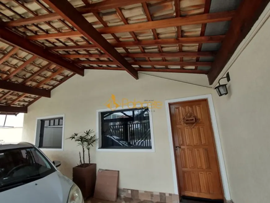 Foto 1 de Casa com 2 Quartos à venda, 77m² em Vila São José, Taubaté