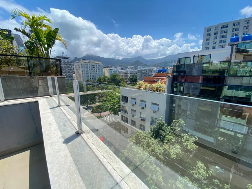 Foto 1 de Cobertura com 4 Quartos à venda, 200m² em Leblon, Rio de Janeiro