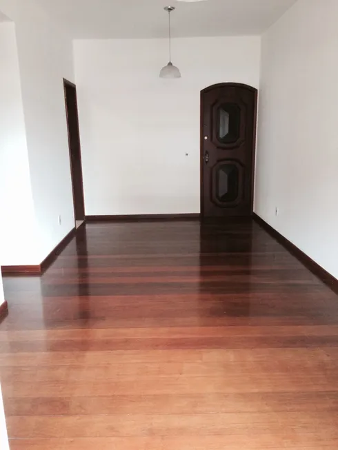 Foto 1 de Apartamento com 2 Quartos para alugar, 96m² em Santa Cecília, Teresópolis