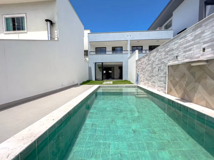 Foto 1 de Casa com 3 Quartos à venda, 246m² em Morada de Laranjeiras, Serra