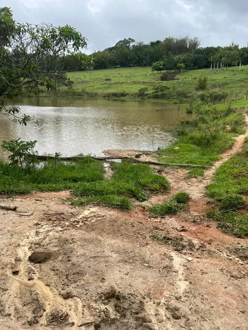 Foto 1 de Lote/Terreno à venda, 1000m² em Centro, Guararema