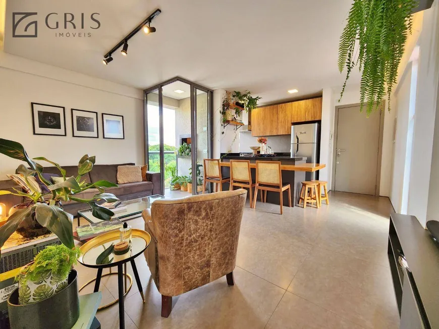 Foto 1 de Apartamento com 2 Quartos à venda, 82m² em Água Verde, Curitiba