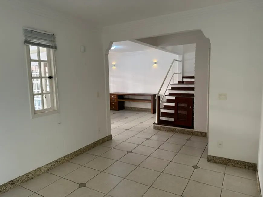 Foto 1 de Casa de Condomínio com 3 Quartos à venda, 155m² em Camboinhas, Niterói