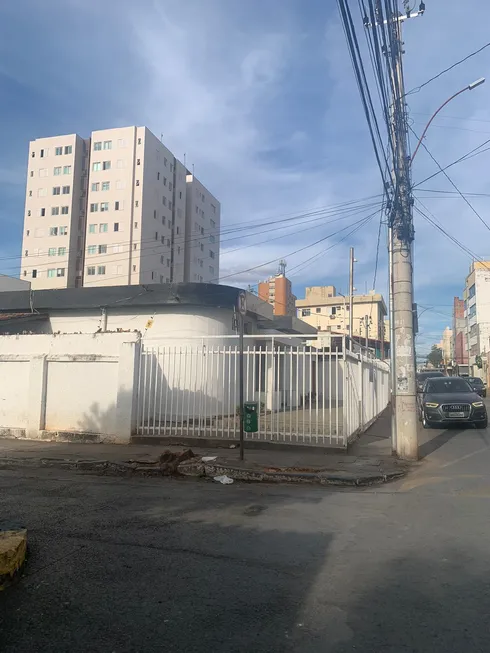 Foto 1 de Casa com 2 Quartos à venda, 320m² em Centro, Montes Claros