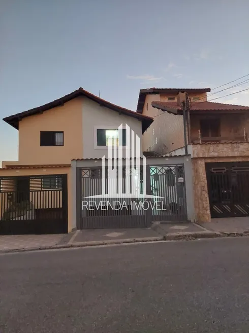 Foto 1 de Sobrado com 4 Quartos à venda, 200m² em Vila Floresta, Santo André