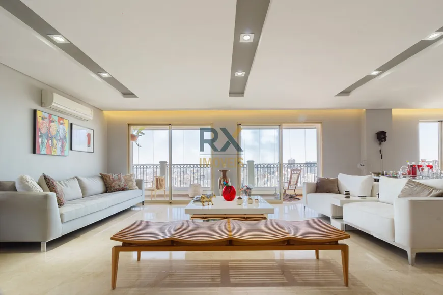 Foto 1 de Apartamento com 4 Quartos para alugar, 340m² em Higienópolis, São Paulo