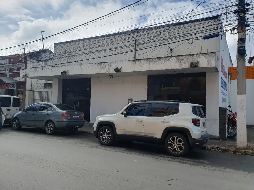 Foto 1 de Prédio Comercial com 4 Quartos à venda, 370m² em Centro , Limoeiro