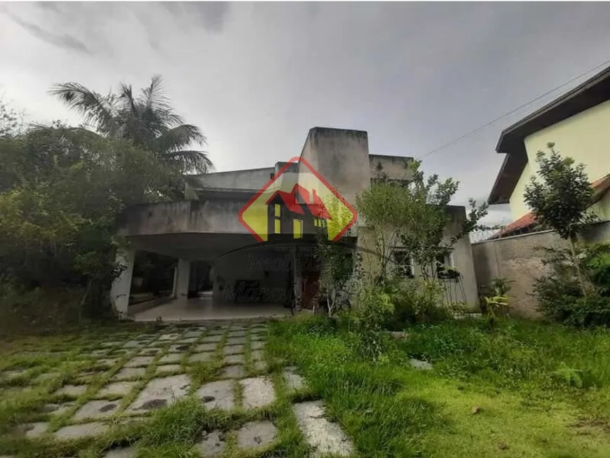 Foto 1 de Sobrado com 3 Quartos à venda, 331m² em Residencial São Charbel, Taubaté