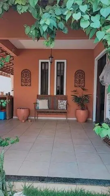 Foto 1 de Casa de Condomínio com 4 Quartos à venda, 220m² em Buraquinho, Lauro de Freitas